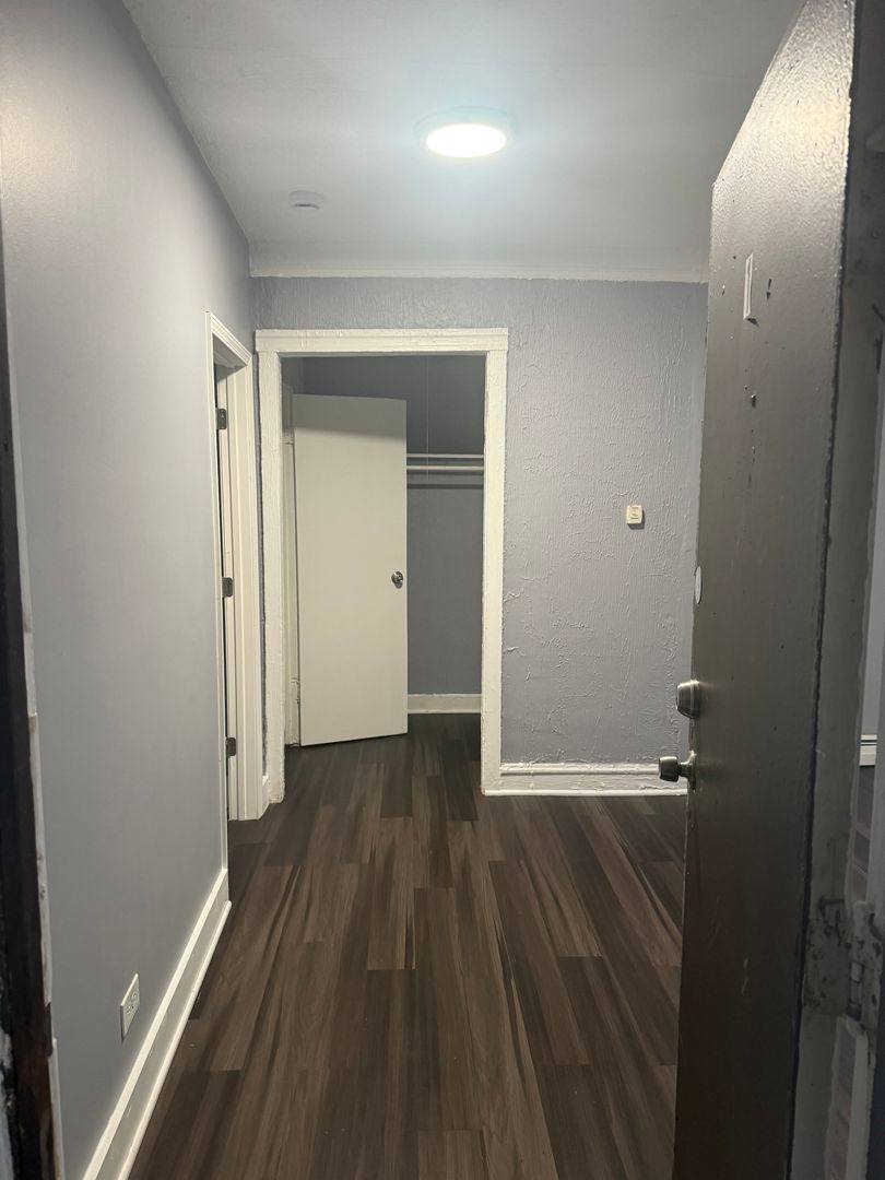 Apartment for rent at 7000 S Stewart Ave, Chicago, IL 60621