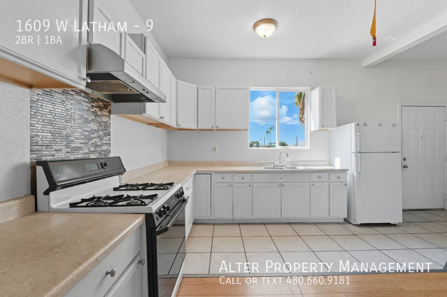 Apartment for rent at 1609 W Latham #9, Phoenix, AZ 85007
