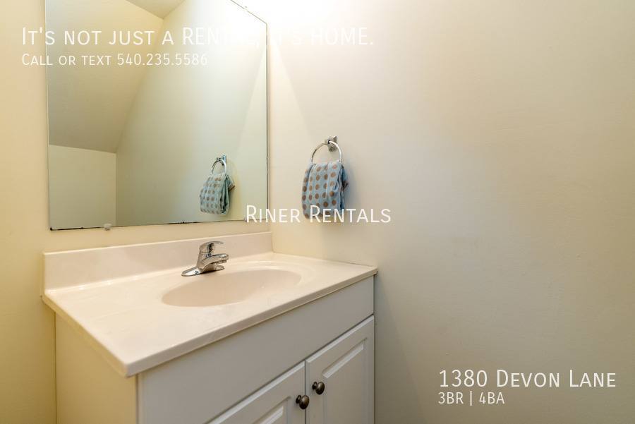 Townhouse for rent at 1380 Devon Lane, Harrisonburg, VA 22801