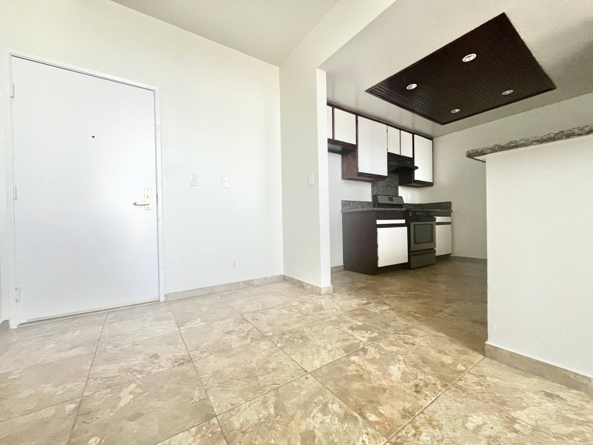 Apartment for rent at 945 N Serrano Ave #102, Los Angeles, CA 90029