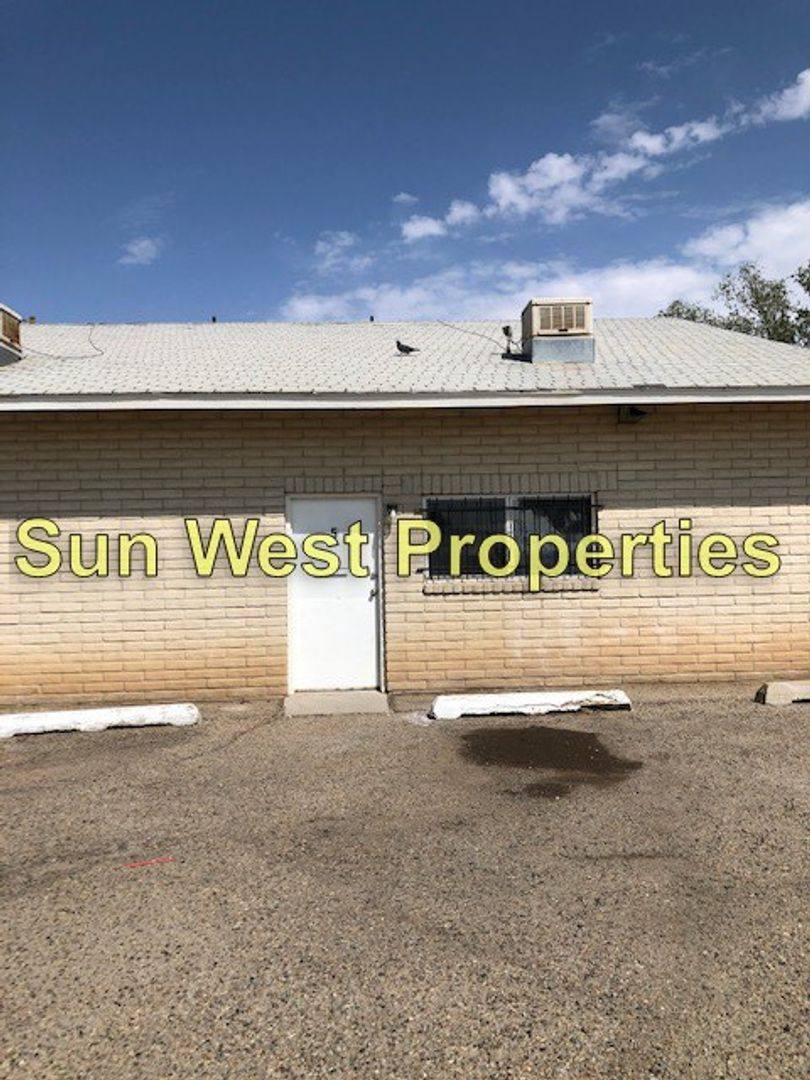 Apartment for rent at 1016 Glade Lane, Farmington, NM 87401