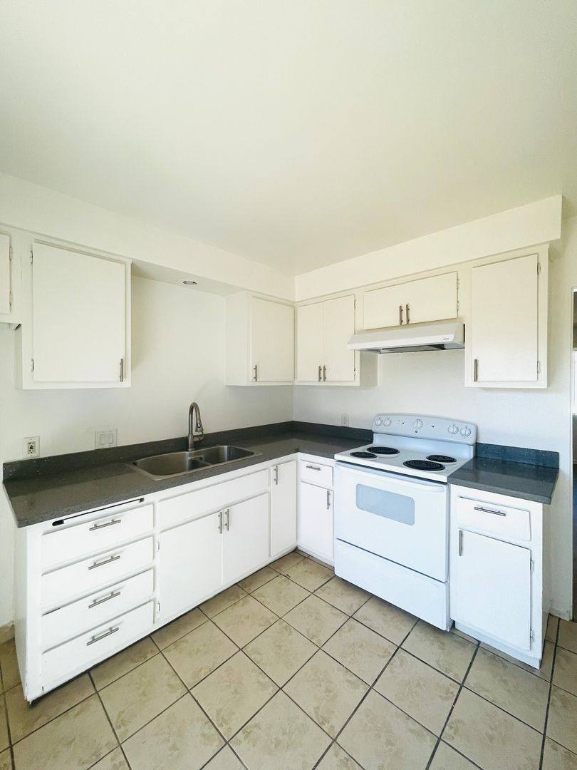 Apartment for rent at 720-722 N Ojai Rd, Santa Paula, CA 93060