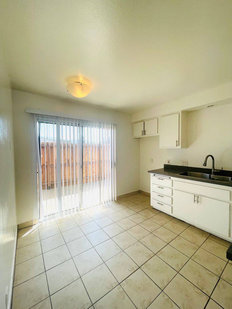 Apartment for rent at 720-722 N Ojai Rd, Santa Paula, CA 93060