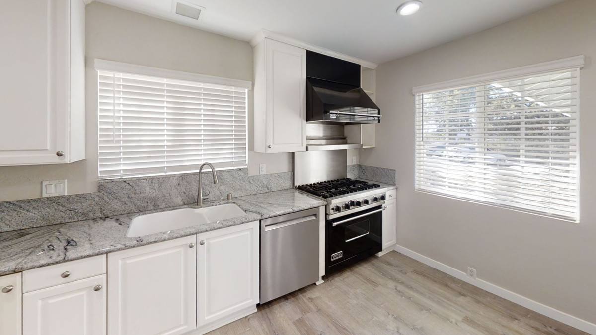 Townhouse for rent at 5441 Brockbank Place, San Diego, CA 92115