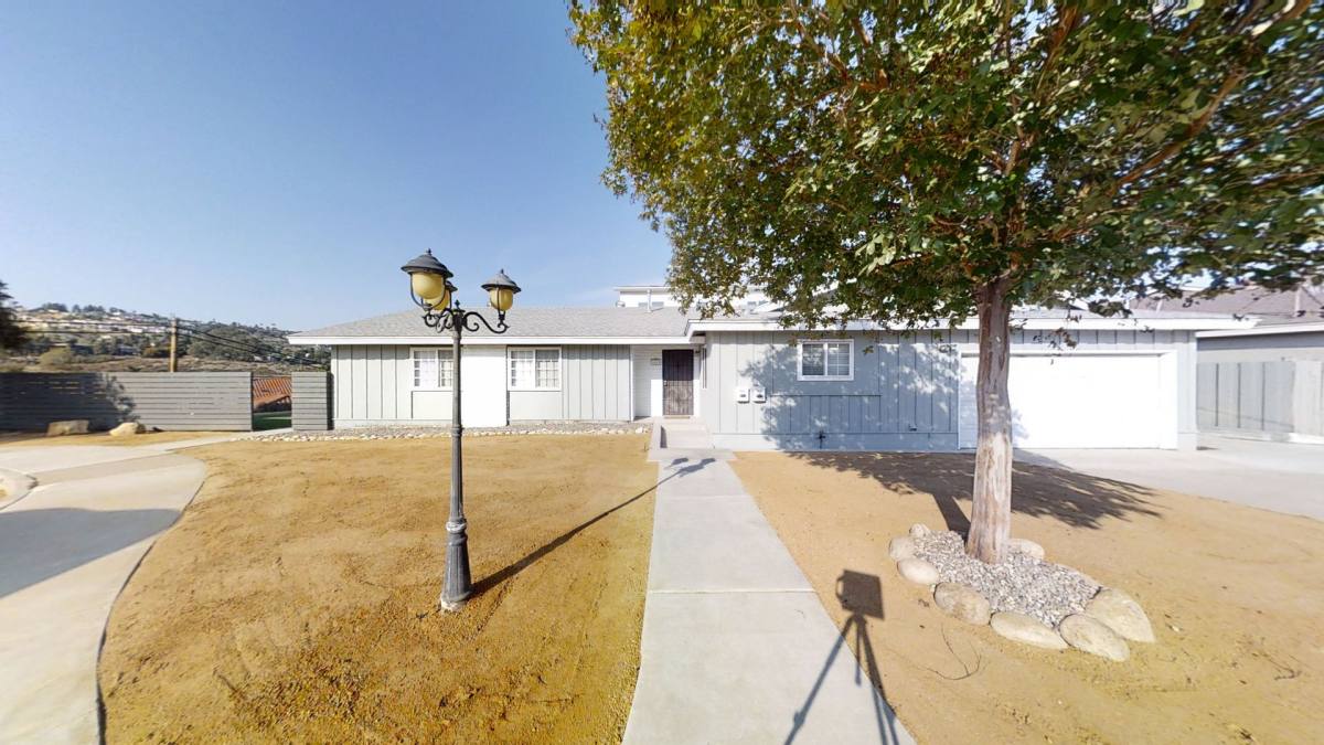 Townhouse for rent at 5441 Brockbank Place, San Diego, CA 92115