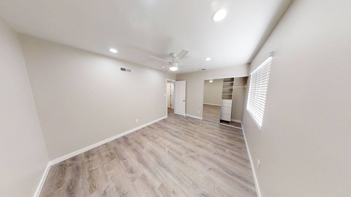 Townhouse for rent at 5441 Brockbank Place, San Diego, CA 92115