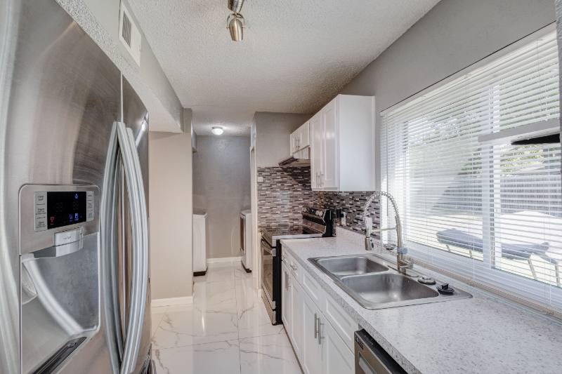 House for rent at 3501 Green Hill Dr, Arlington, TX 76014