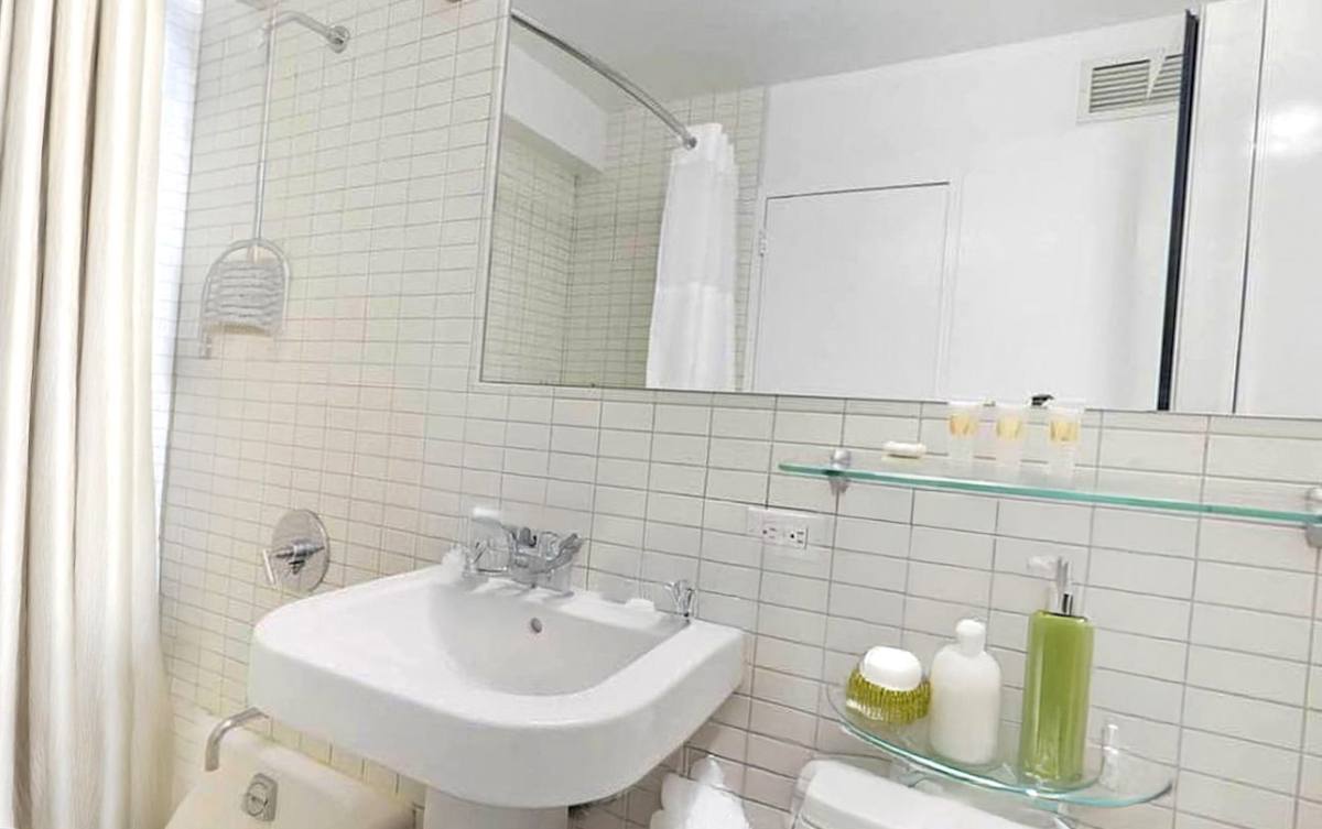 Apartment for rent at 222 E 39th St #23GG, New York, NY 10016