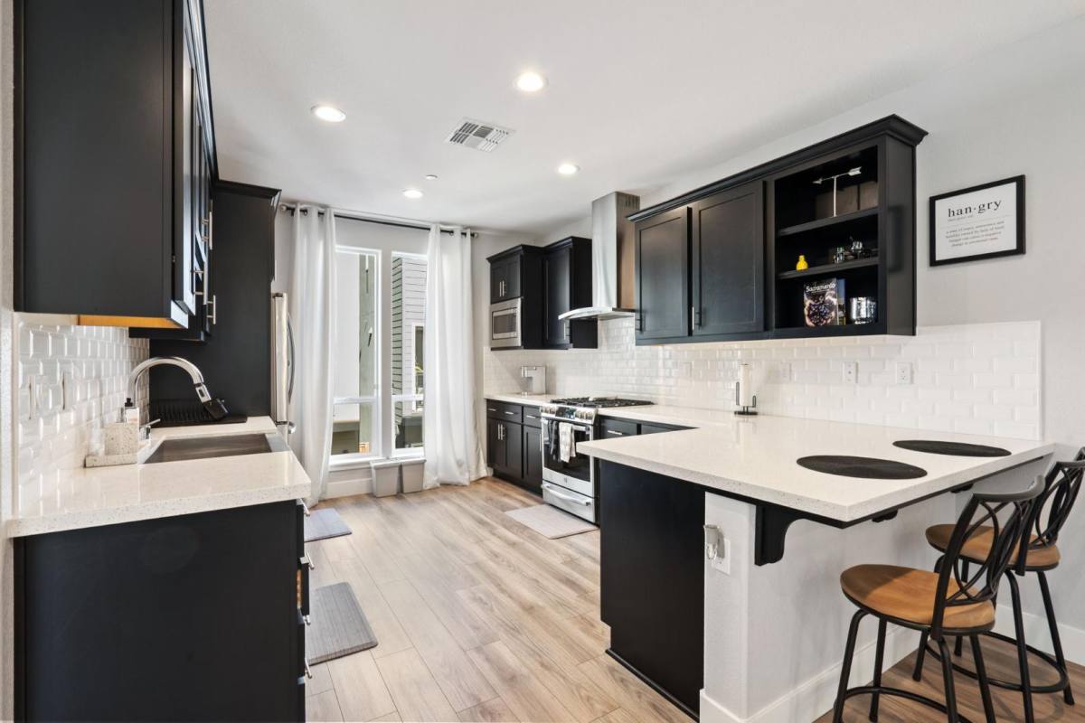 331 Caramel Lane, Sacramento, CA 95814 - House for Rent - Image 14