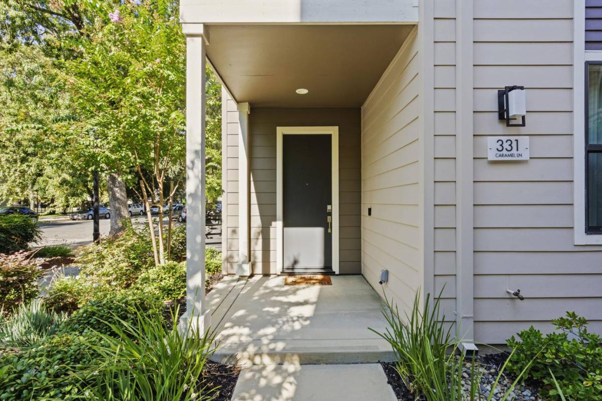 House for rent at 331 Caramel Lane, Sacramento, CA 95814