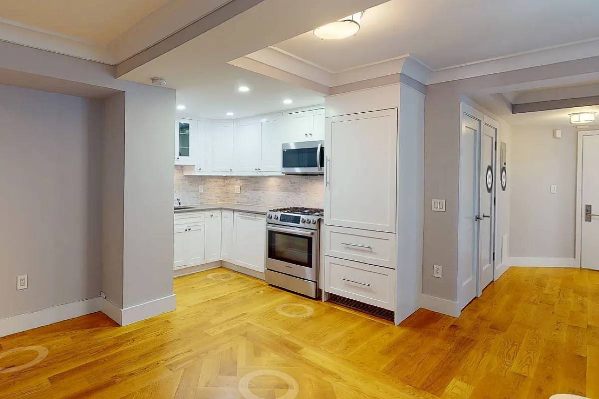 Apartment for rent at 752 W End Ave #24AA, New York, NY 10025