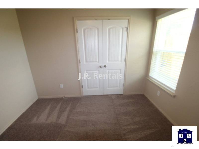 Townhouse for rent at 1705 Montell St #B, Copperas Cove, TX 76522