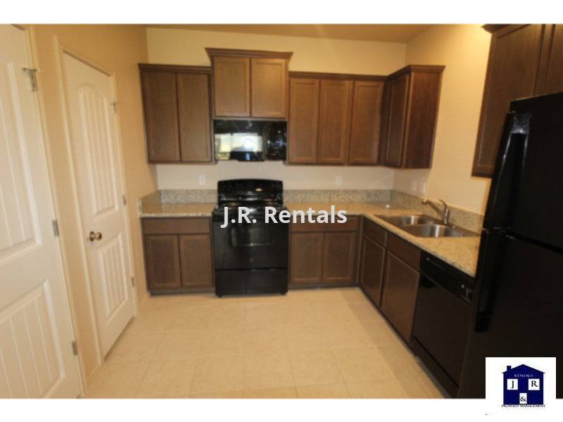 Townhouse for rent at 1705 Montell St #B, Copperas Cove, TX 76522