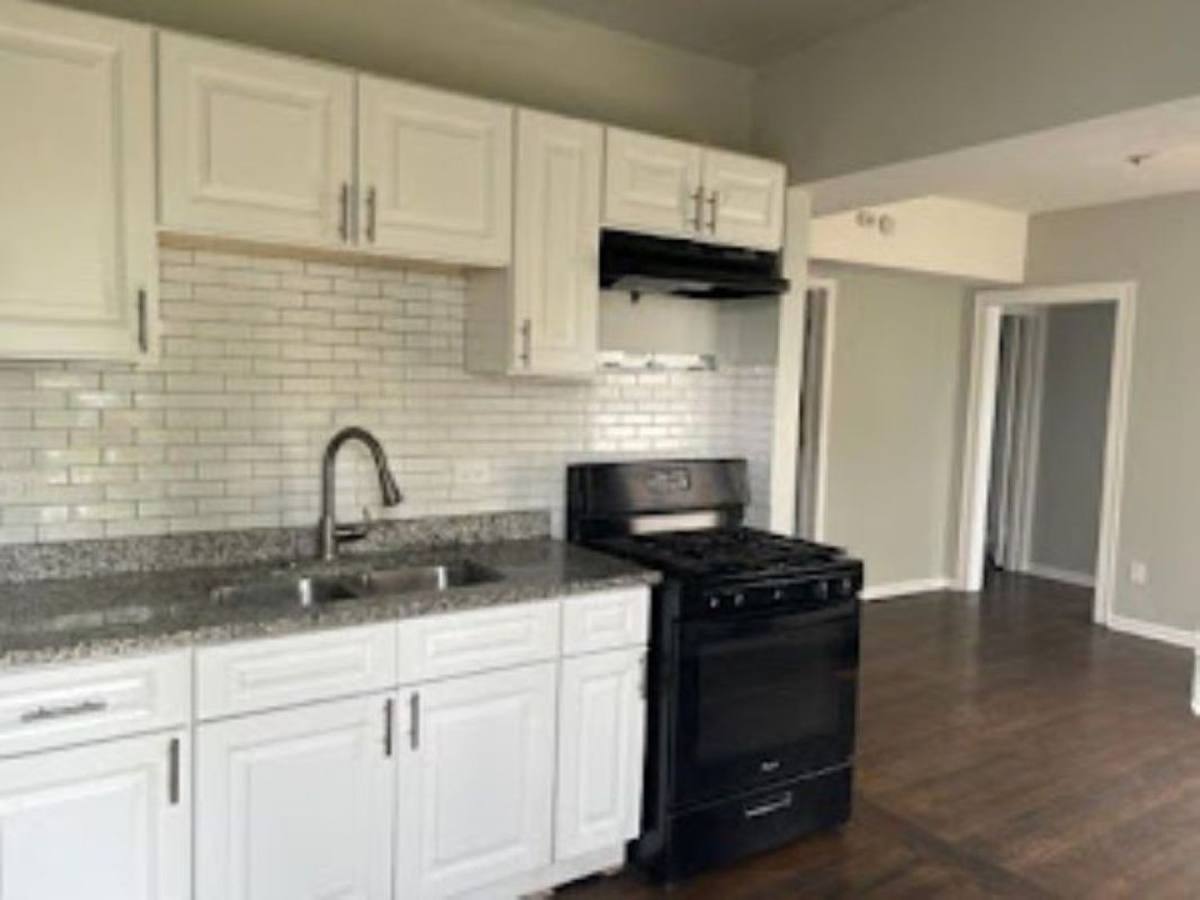 Apartment for rent at 6402 S Albany, Chicago, IL 60629