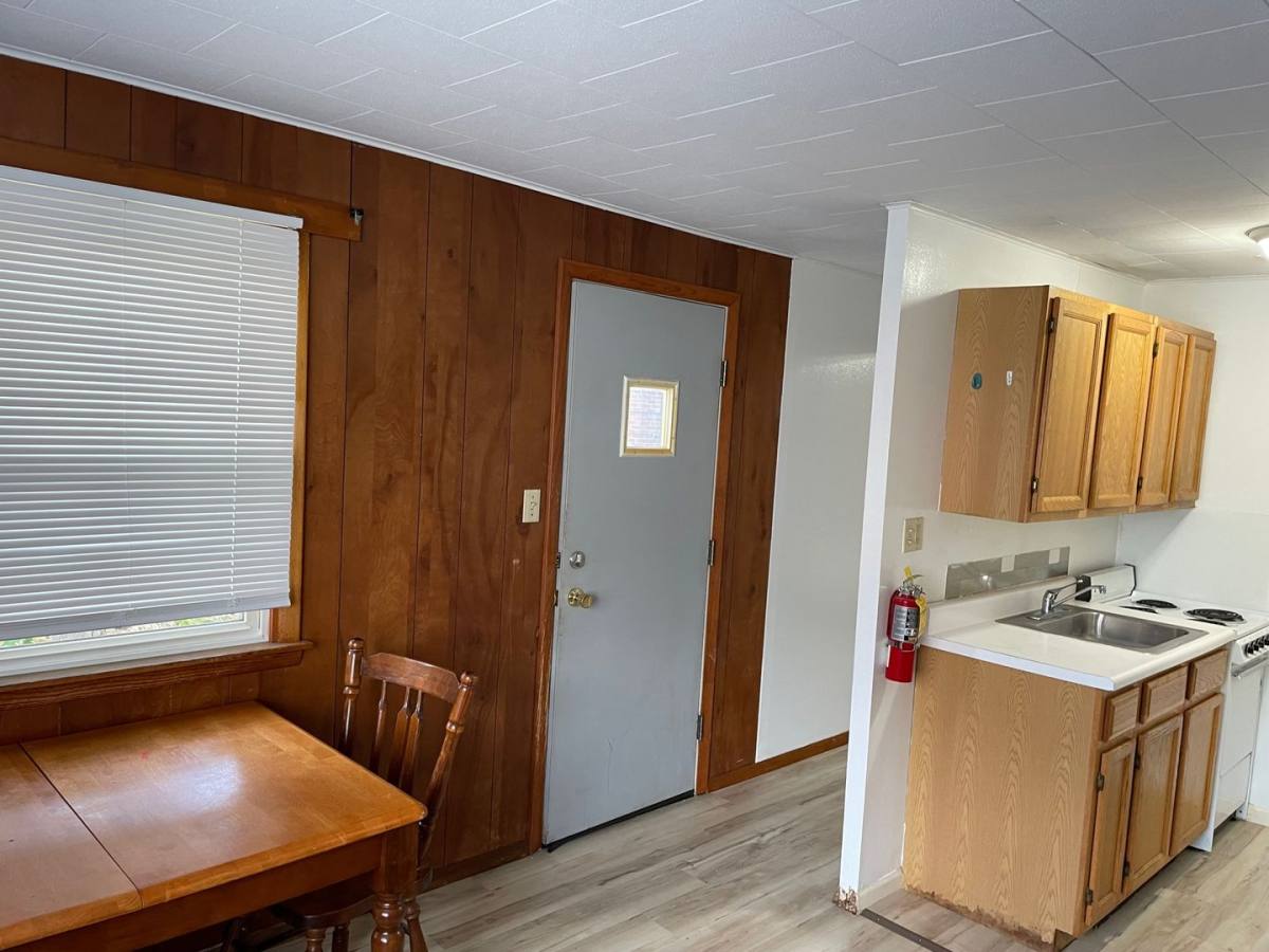 Apartment for rent at 906 W Springfield Ave, Urbana, IL 61801