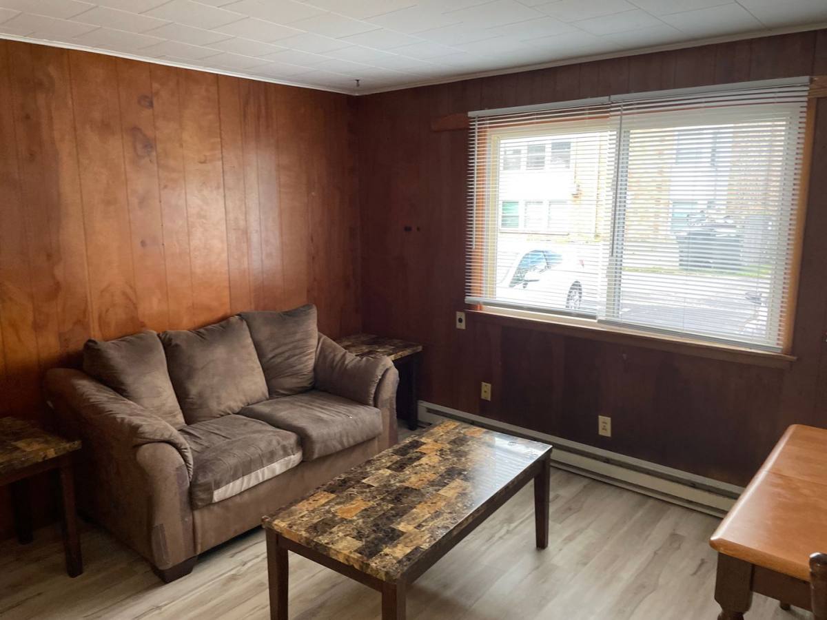 Apartment for rent at 906 W Springfield Ave, Urbana, IL 61801
