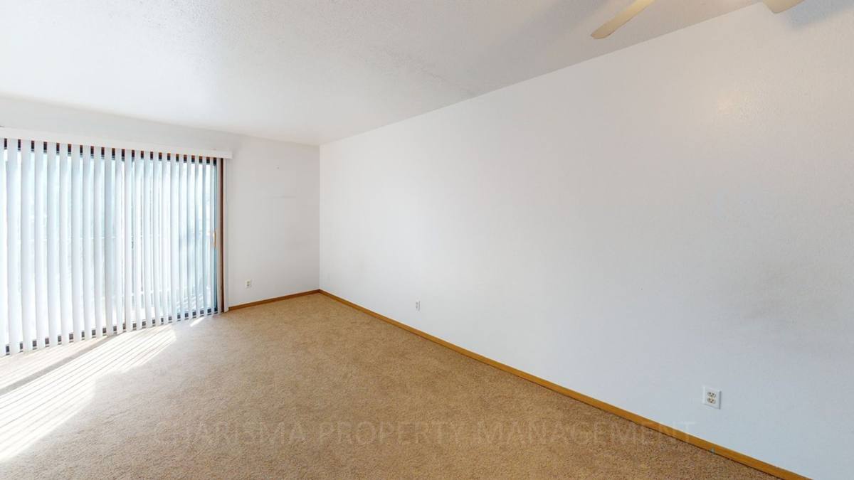 Apartment for rent at 920 2nd St NW, Pipestone, MN 56164