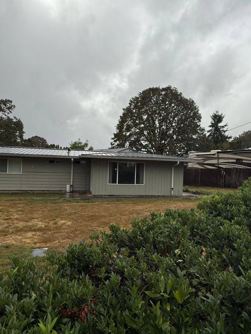 Apartment for rent at 35242 Aubuchon Dr, Columbia City, OR 97018