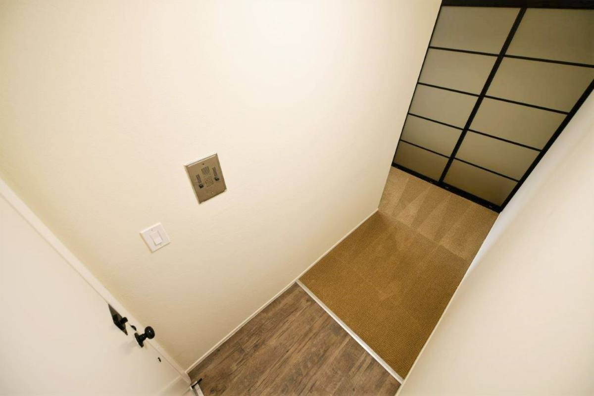 Apartment for rent at 95 Linda Ave, Oakland, CA 94611