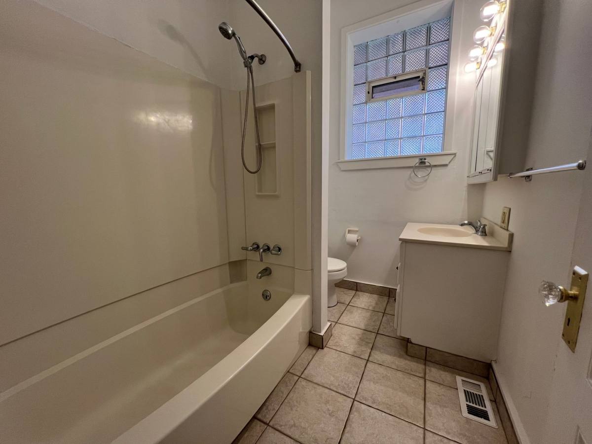 Apartment for rent at 333 Morewood Ave, Pittsburgh, PA 15213