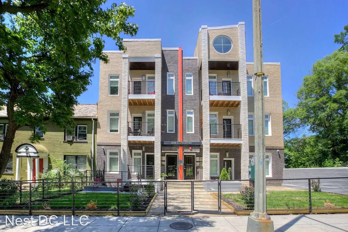 Apartment for rent at 1220 19th St NE, Washington, DC 20002