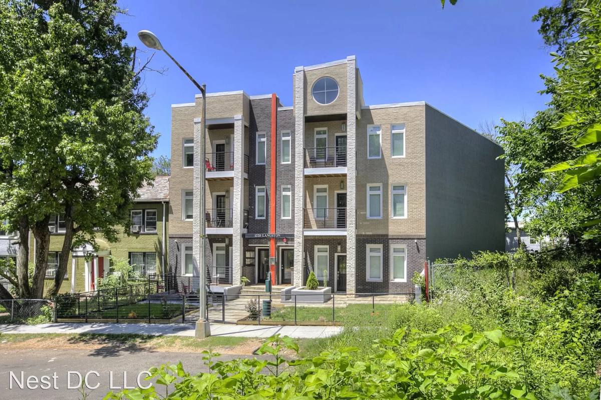 Apartment for rent at 1220 19th St NE, Washington, DC 20002
