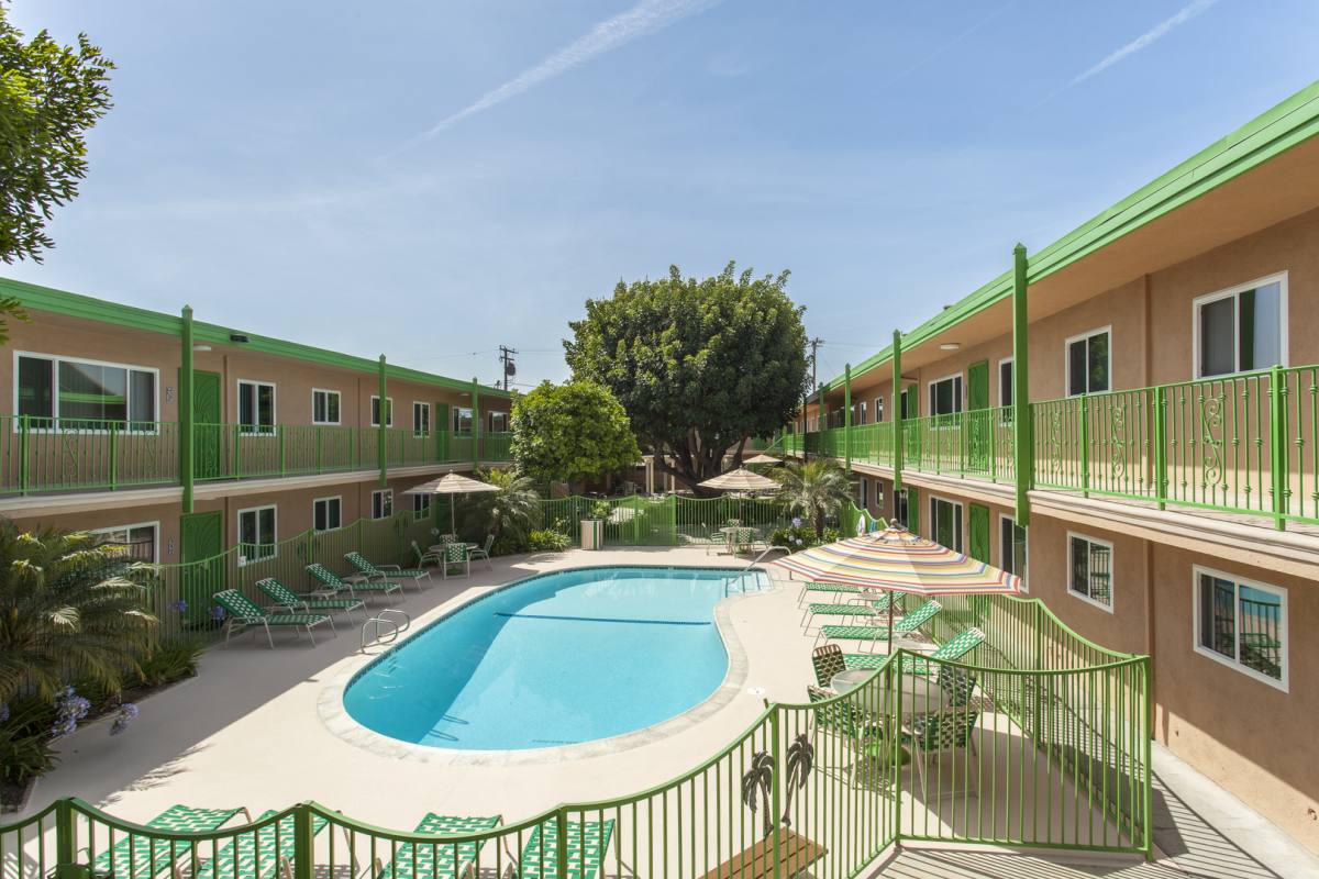 Apartment for rent at 17908 Woodruff Ave, Bellflower, CA 90706