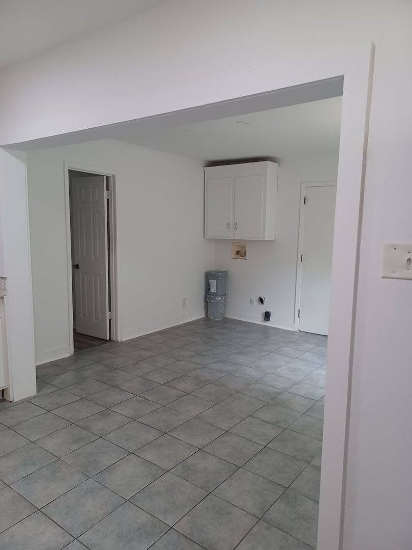House for rent at 955 Cloverdale Dr, Mobile, AL 36606