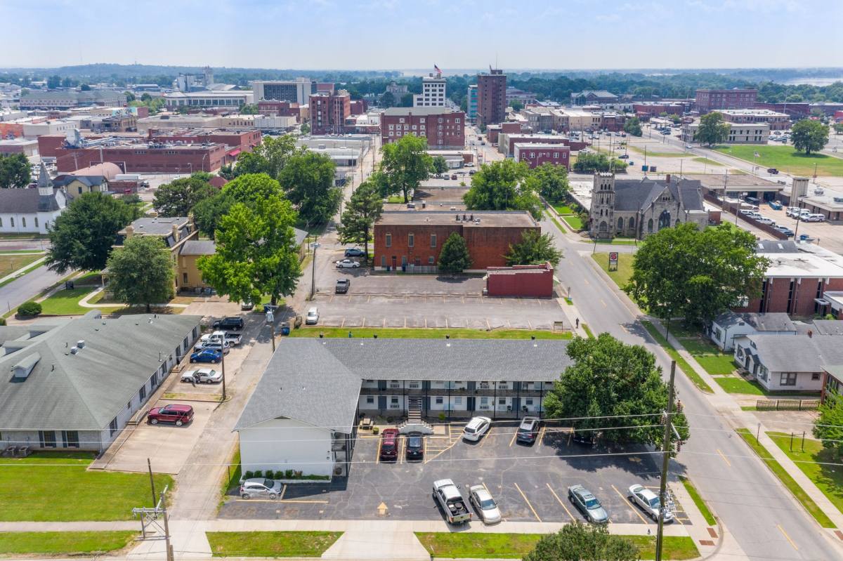 Apartment for rent at 322 N 6th St, Fort Smith, AR 72901