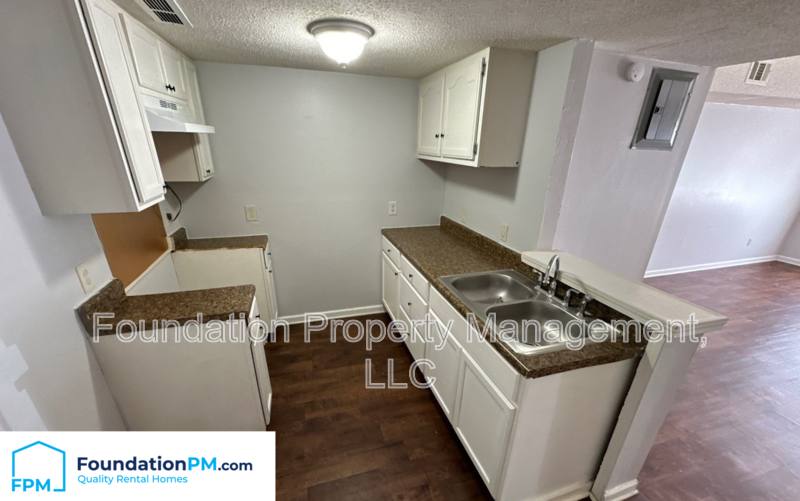 House for rent at 3743 Cambridge Station Dr, Memphis, TN 38115