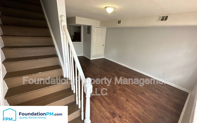 House for rent at 3743 Cambridge Station Dr, Memphis, TN 38115