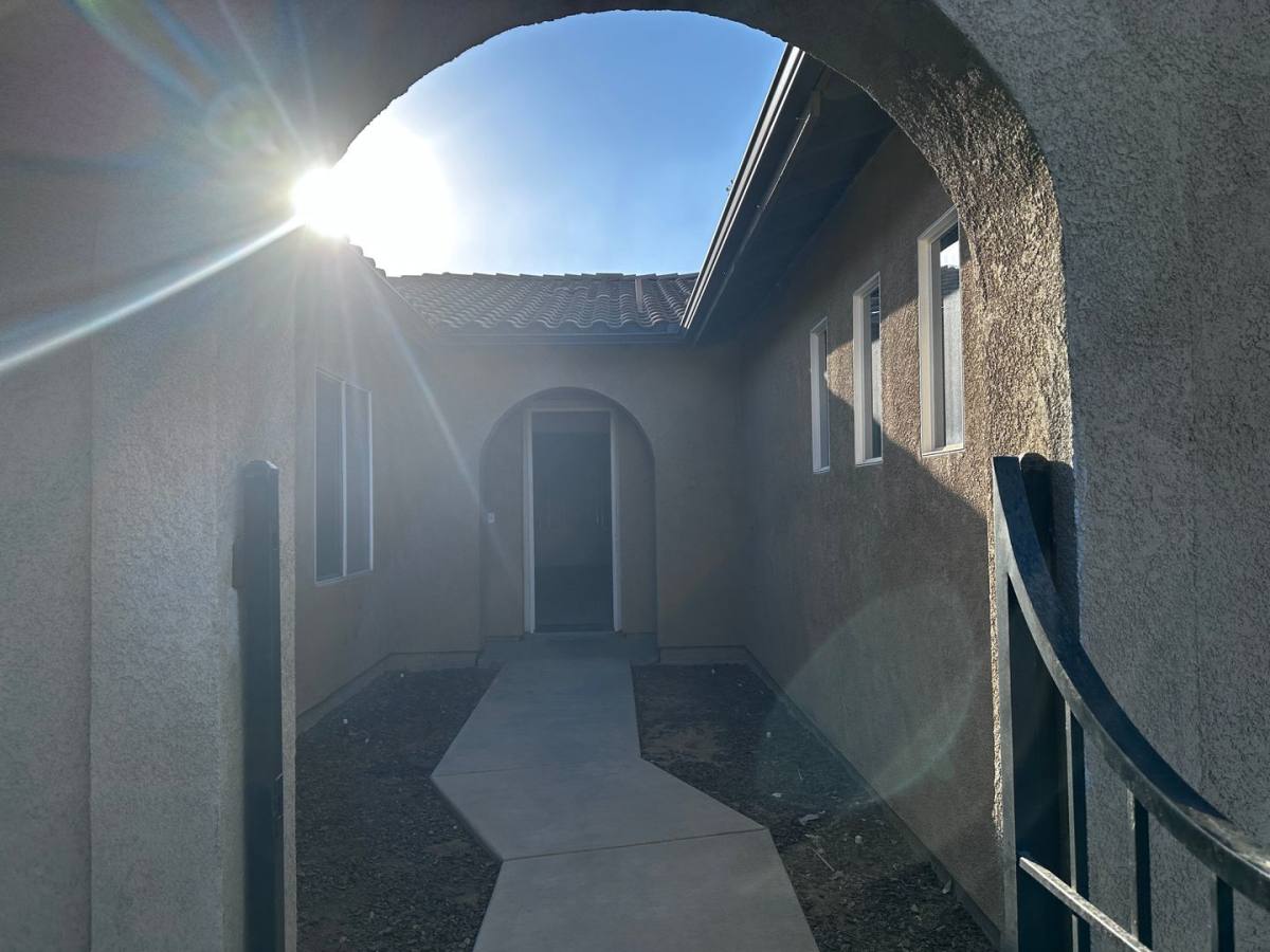 House for rent at 5309 Pelican Hill Dr, Bakersfield, CA 93312