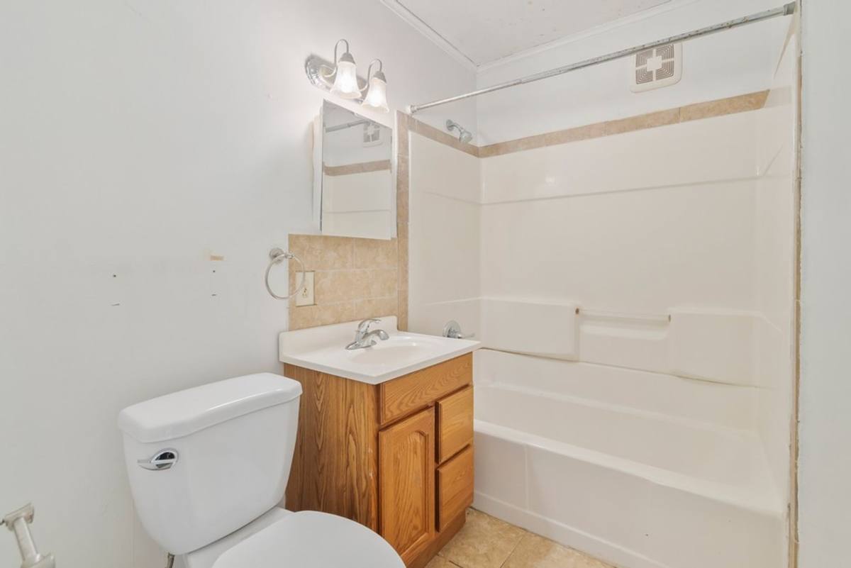 House for rent at 1421 Tremont St, Cedar Falls, IA 50613