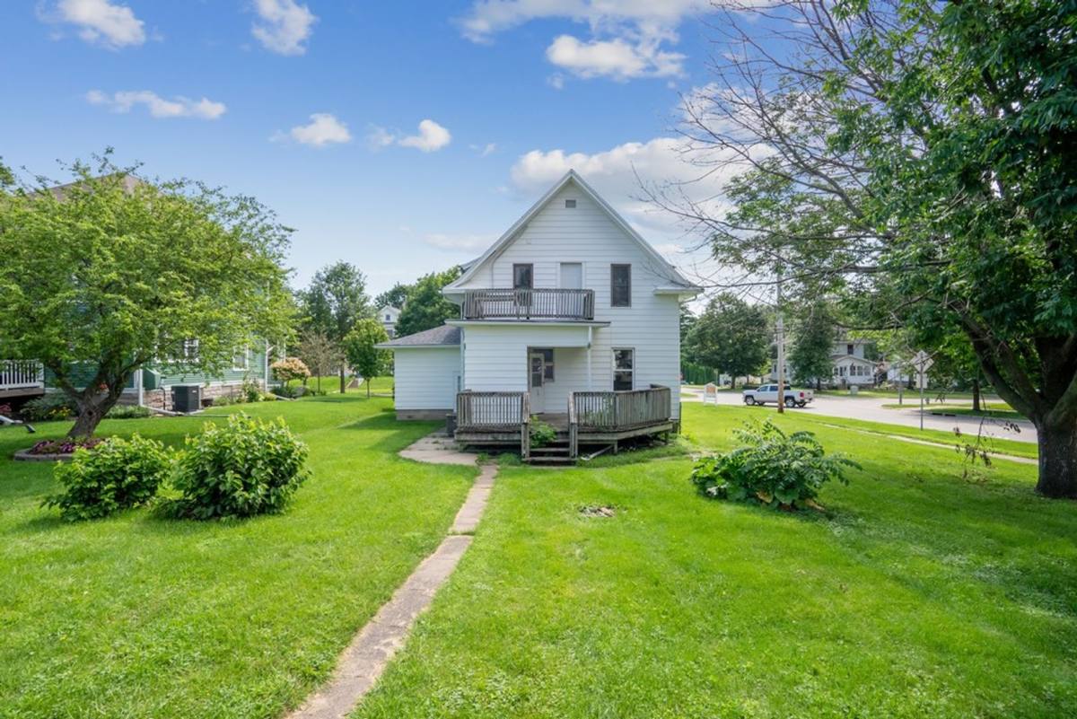 House for rent at 1721 Clay St, Cedar Falls, IA 50613