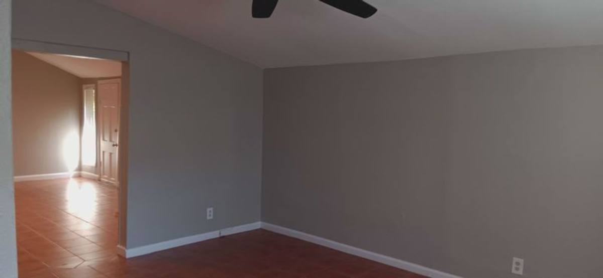 Apartment for rent at 4133, 4135, & 4135B Hawthorne Ave, Dallas, TX 75219