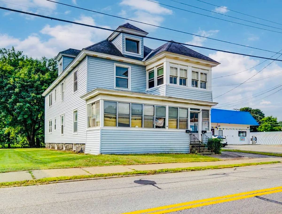 Apartment for rent at 205 W Fulton St, Gloversville, NY 12078