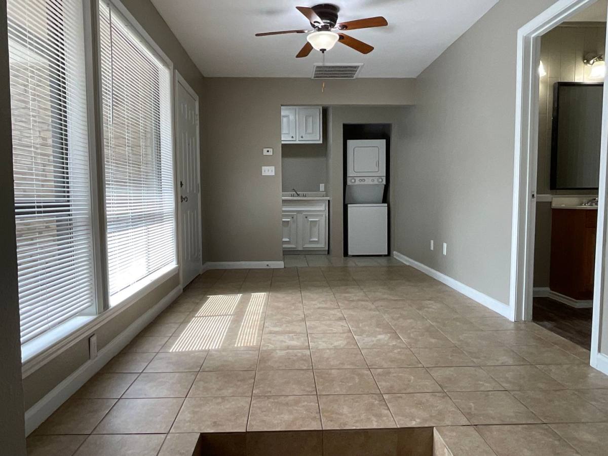 Apartment for rent at 400 Green Leaf, Horseshoe Bay, TX 78657
