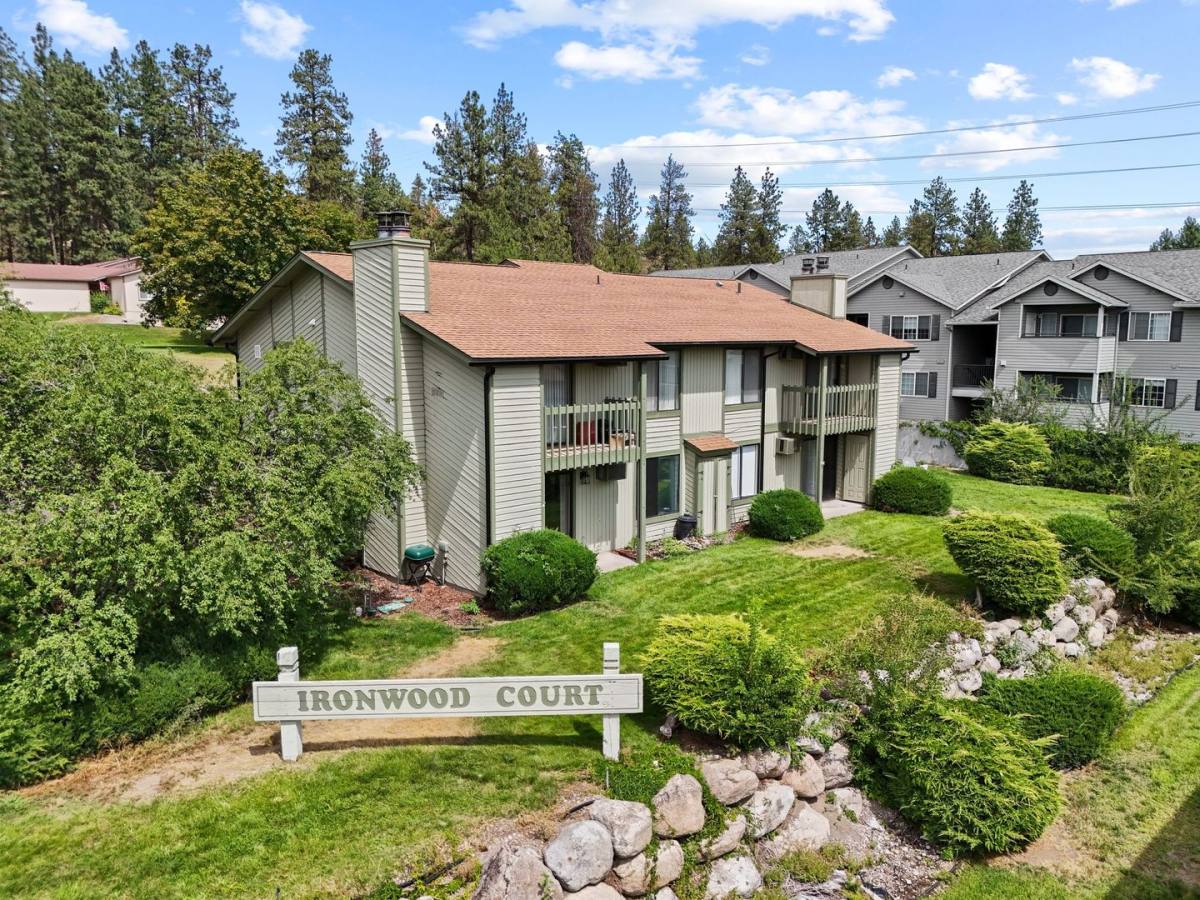 Apartment for rent at 2210 - 2212 N Houk Rd, Spokane, WA 99216
