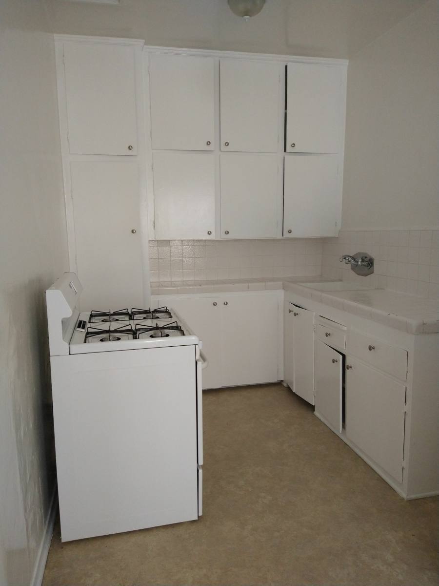 Apartment for rent at 6611 Orange St #9, Los Angeles, CA 90048
