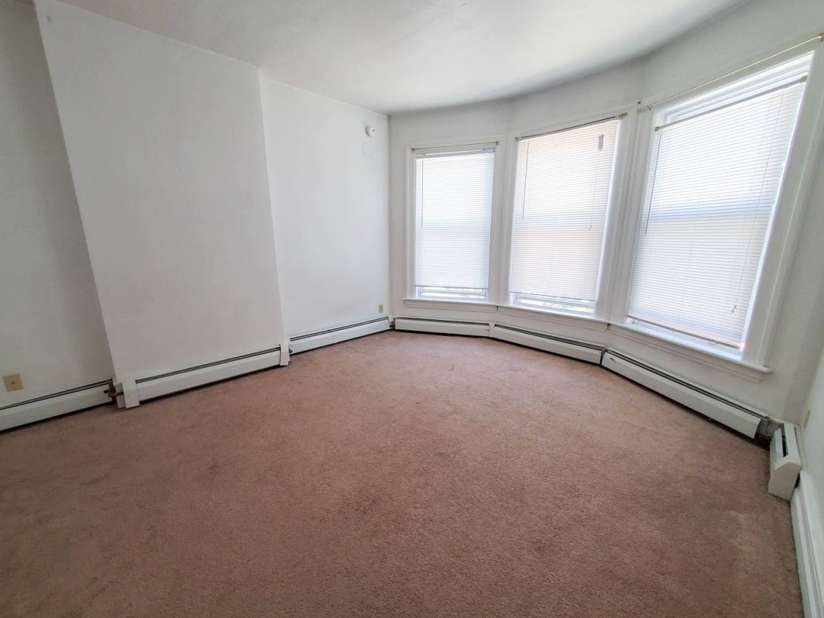 Apartment for rent at 403 W 9th St, Erie, PA 16502
