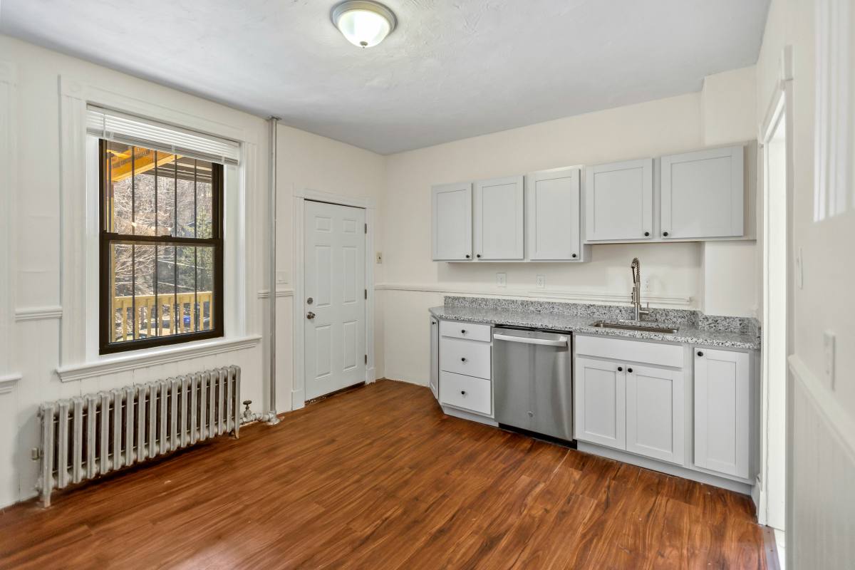 Apartment for rent at 868 Huntington Ave #2, Boston, MA 02115
