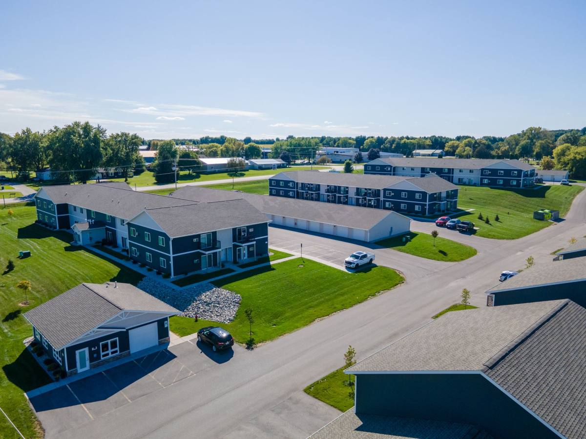 Townhouse for rent at 121 Givens Rd, Hortonville, WI 54944