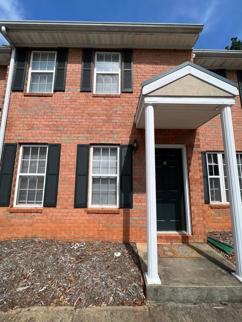 Apartment for rent at 1395 Cedar Shoals Dr, Athens, GA 30605