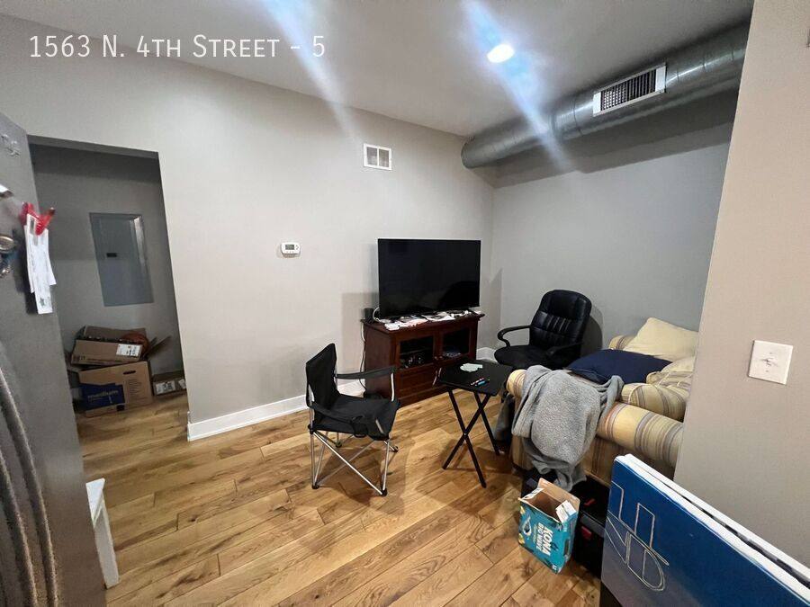 Apartment for rent at 1563 N 4th St #5, Columbus, OH 43201