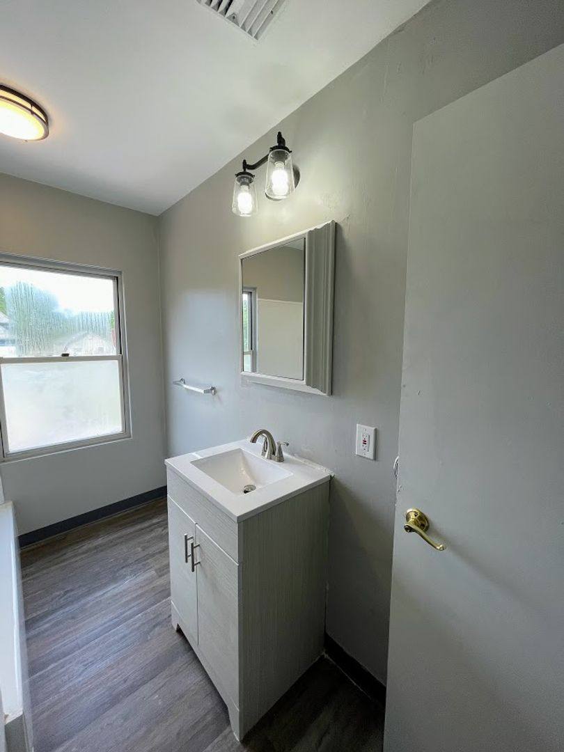 Apartment for rent at 117 Crawford Ave, Pittsburgh, PA 15202