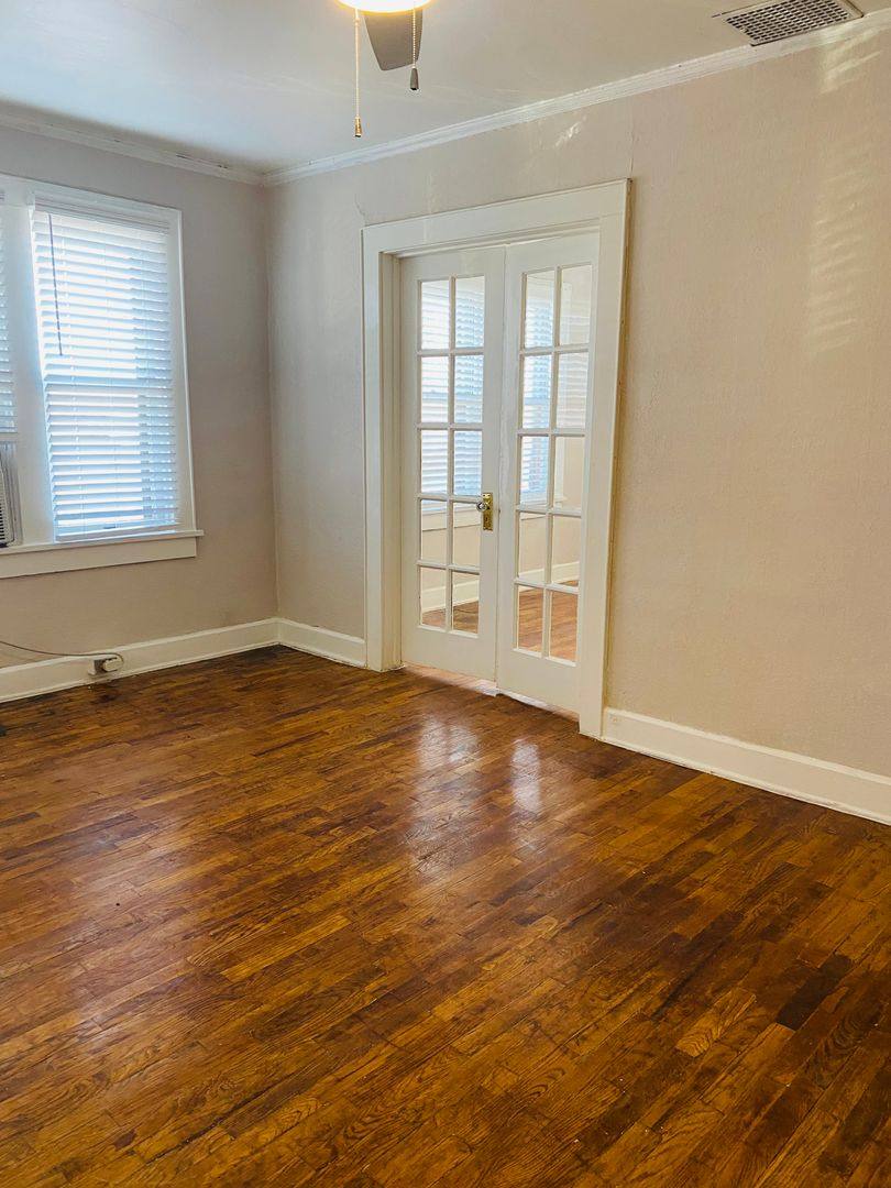 Apartment for rent at 2501 E Douglas, Wichita, KS 67211