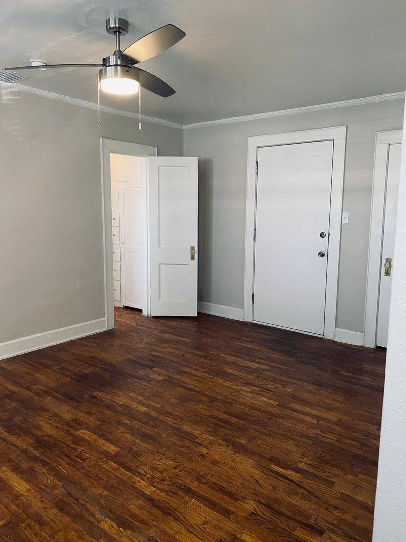 Apartment for rent at 2501 E Douglas, Wichita, KS 67211