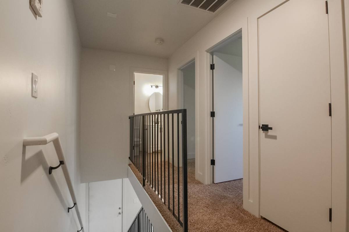 Townhouse for rent at 150 Masonic Ave, Redding, CA 96003