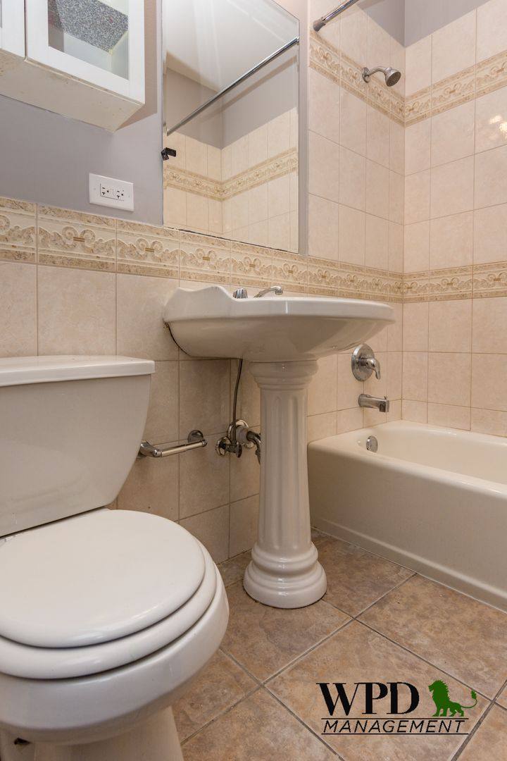 Apartment for rent at 7840 S Ellis Ave, Chicago, IL 60619