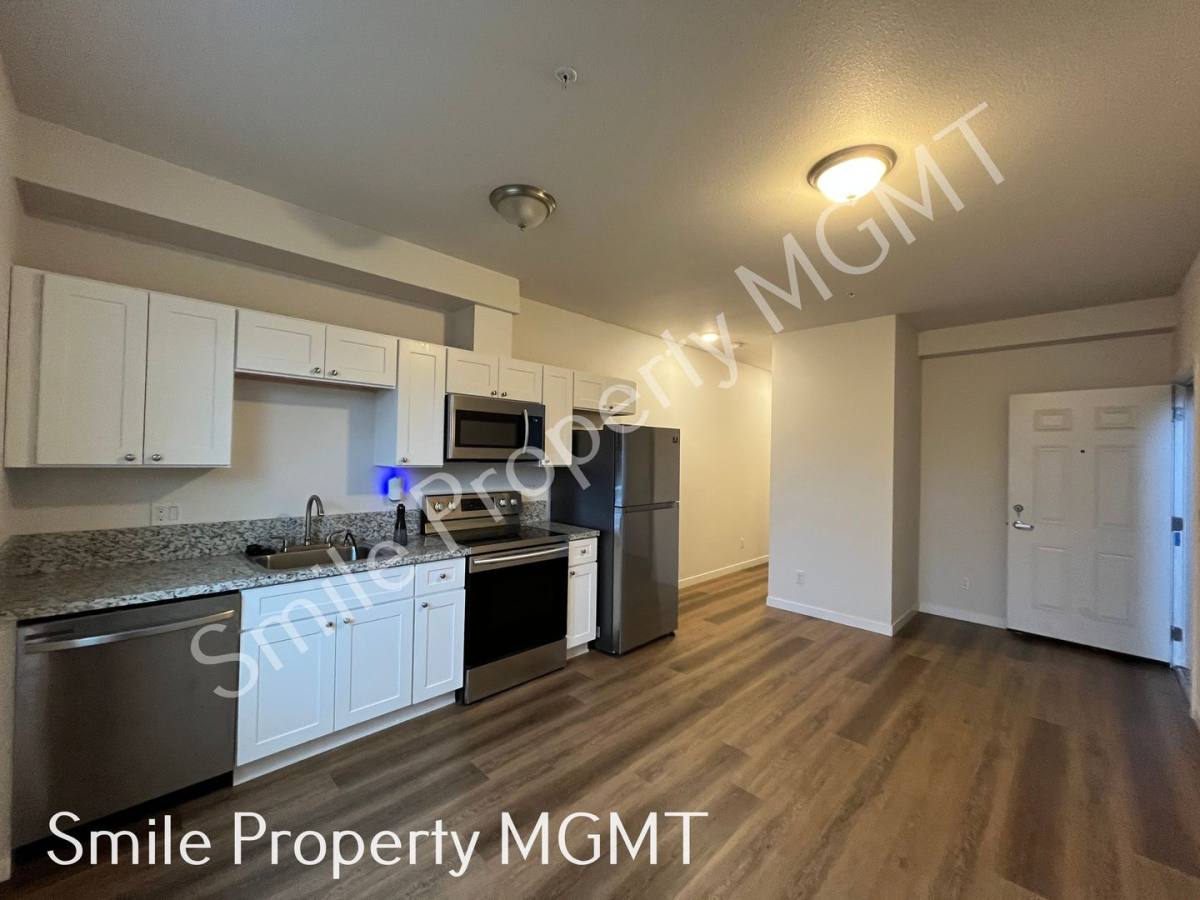 Apartment for rent at 6940 SE Long St, Portland, OR 97206